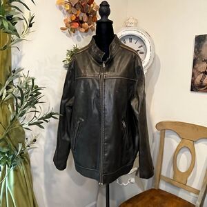Arizona Jean Co. Men’s Faux Leather Moto Jacket Large (Fits XL/48" Chest)* EUC